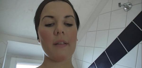 Brunette gf gives deep head before hard fucking
